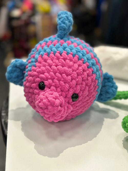 Blow fish 🐠💙🩷